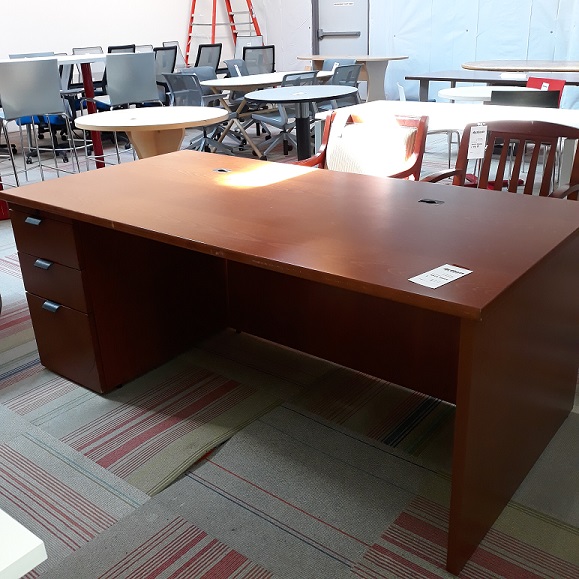 Pre-Owned Desk