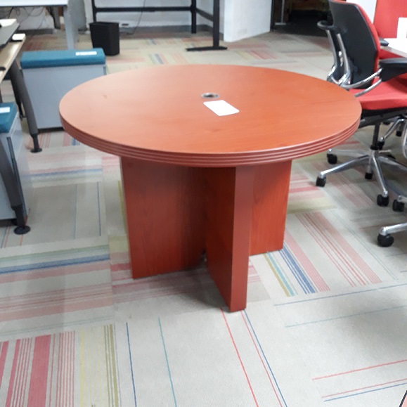 Pre-Owned Table