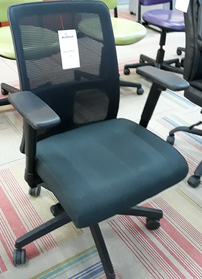 Pre-Owned Task Chair