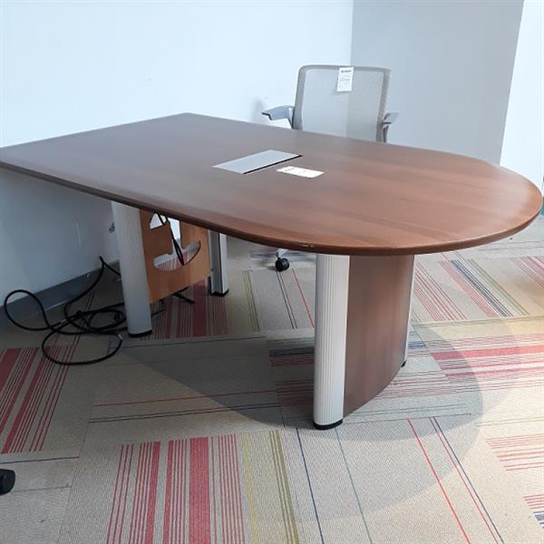 Pre-Owned Desk