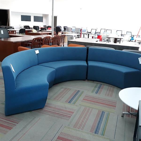 Pre-Owned Lounge